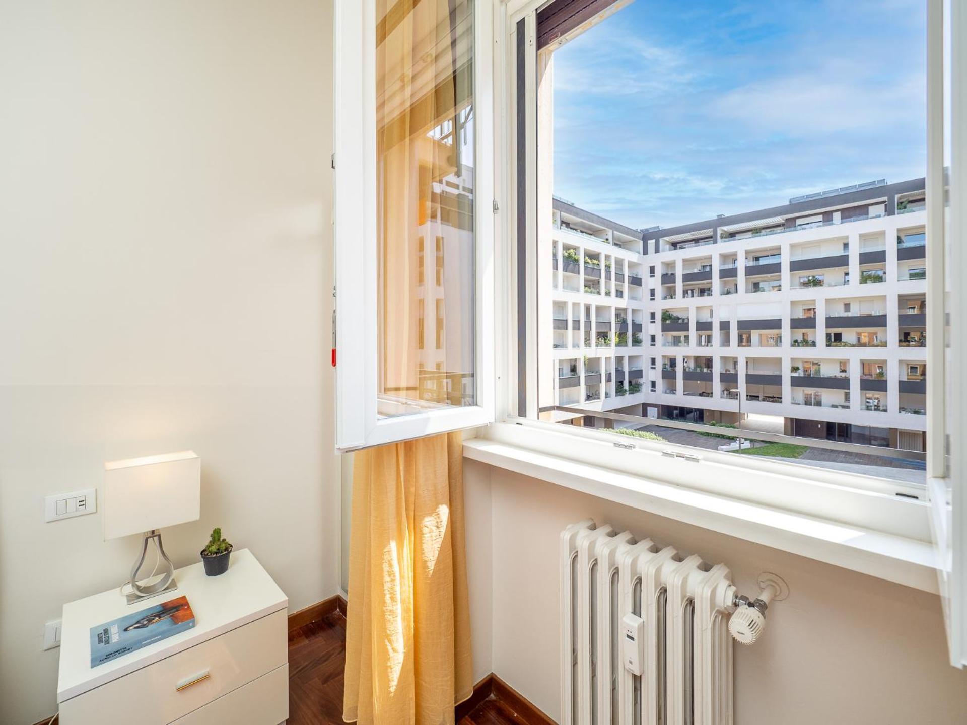 Apartament Stylish Flat With Balcony - 15 Min To Duomo Mediolan Zewnętrze zdjęcie