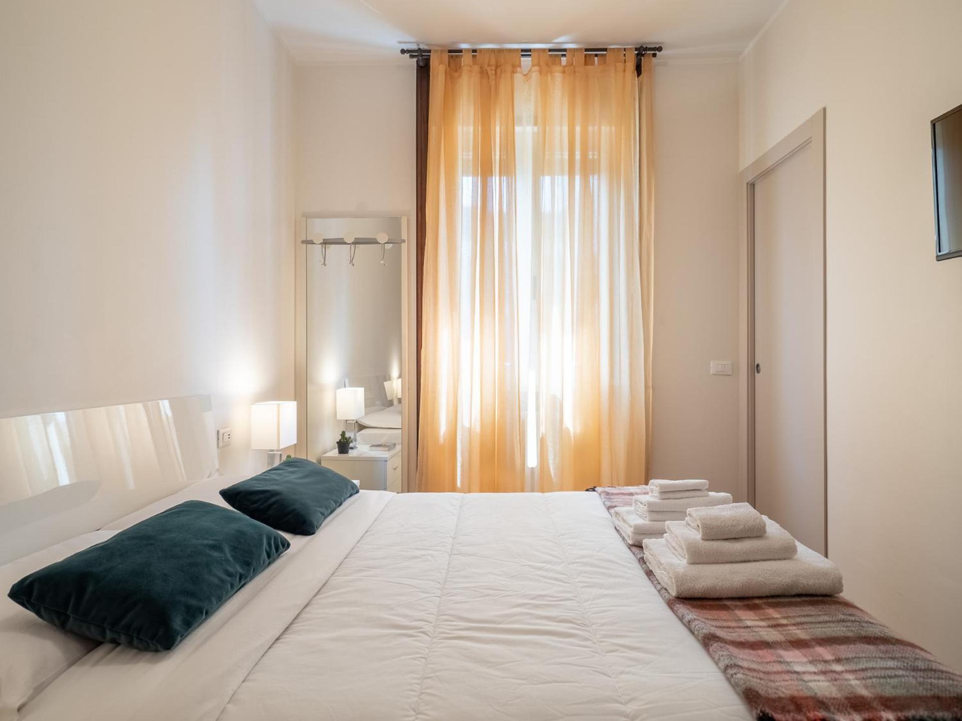 Apartament Stylish Flat With Balcony - 15 Min To Duomo Mediolan Zewnętrze zdjęcie